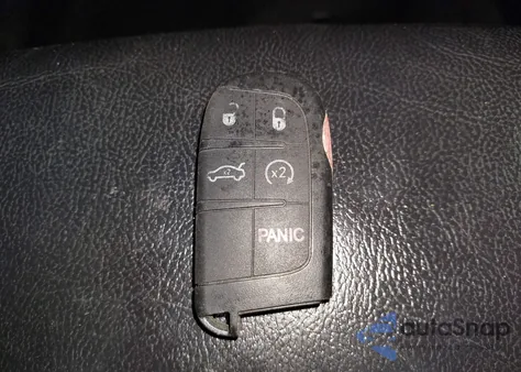 2018 Jeep Compass Limited 4X4 из США, поврежденный, VIN 3C4NJDCB0JT482397